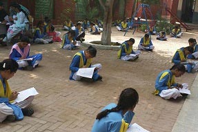 Girls’ school in Kasur TEACh project 2015