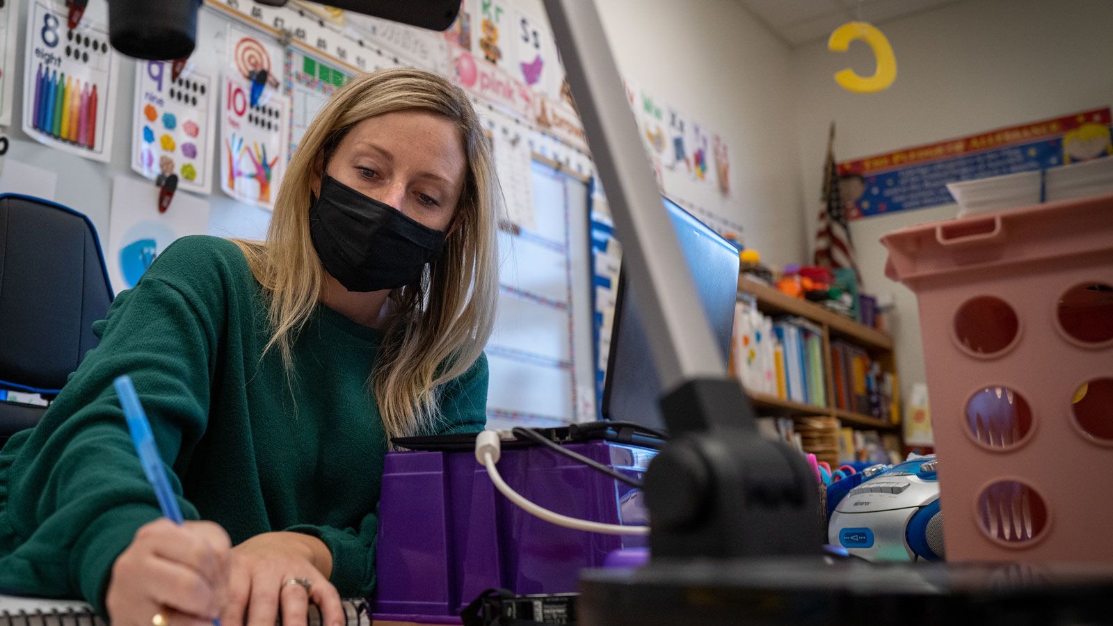 "Teachers Teaching" by Phil Roeder is licensed under CC BY 2.0 DEED. The original image has been cropped slightly to a 16:9 ratio.