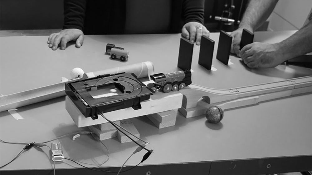 Chain reaction activity